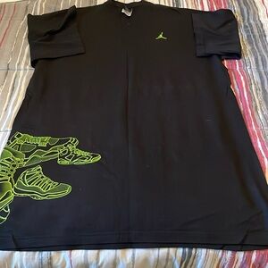 Black Jordan tee